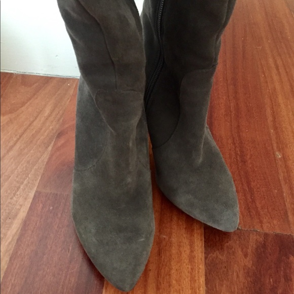 Vince Camuto Hollie Suede OTK Boot 5.5 - Picture 3 of 7